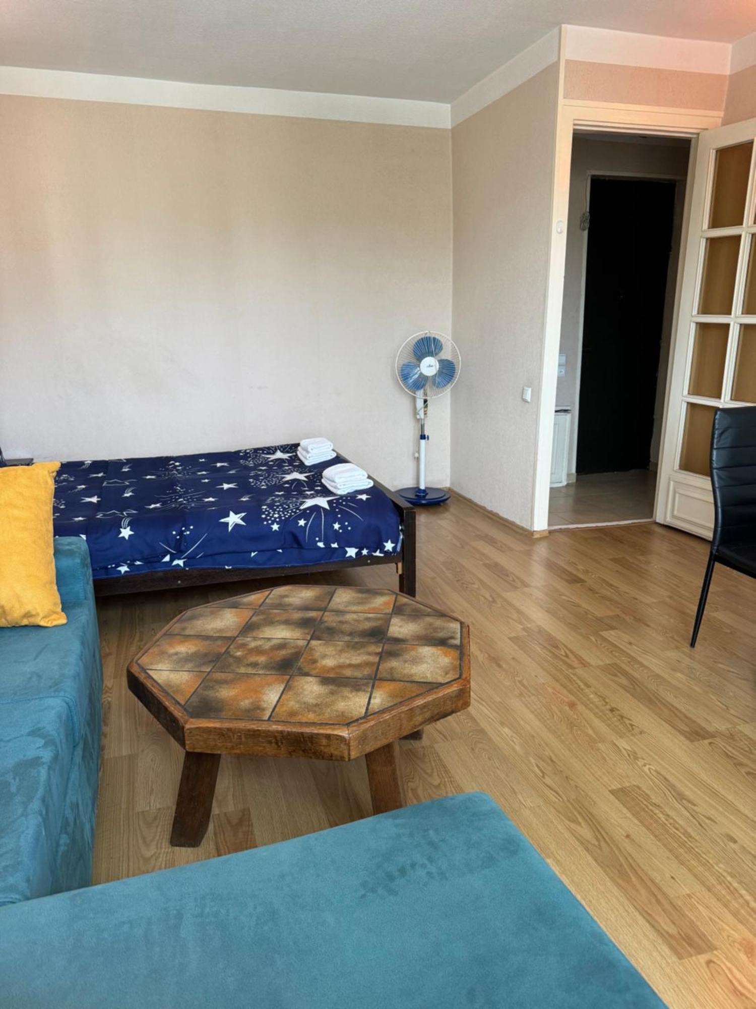 Cozy Apartment With Balcony Tbilisi Exteriör bild